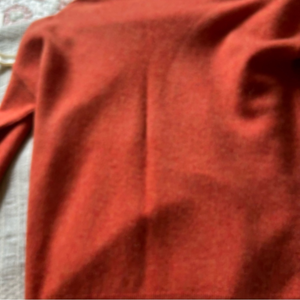 Tahari 100% 2 ply cashmere sweater burnt orange - xs - Picture 4 of 8